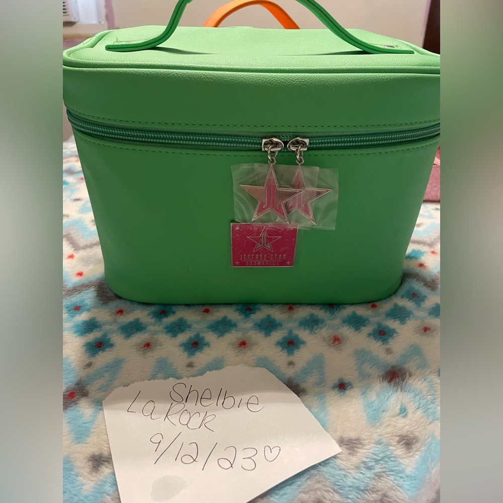 Jeffrey Star Alien Bag